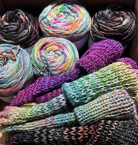 Yarns and Handknits